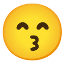 całująca twarz o roześmianych oczach — emotka w stylu Google (Android), Noto Emoji